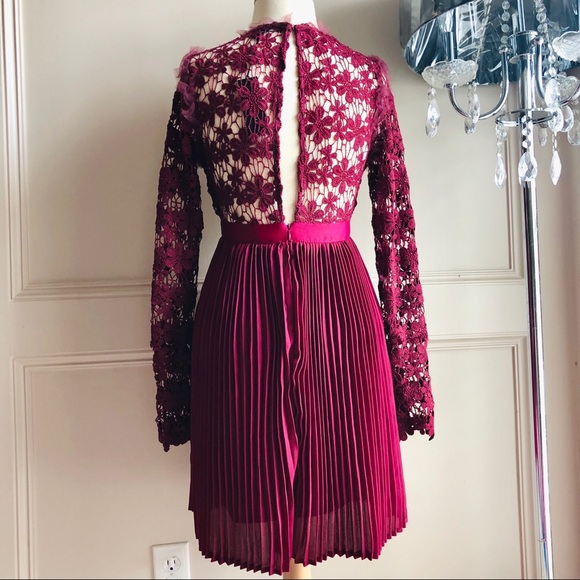 Romeo + Juliet Long Sleeve Pleated Lace Dress S - Picture 8 of 12